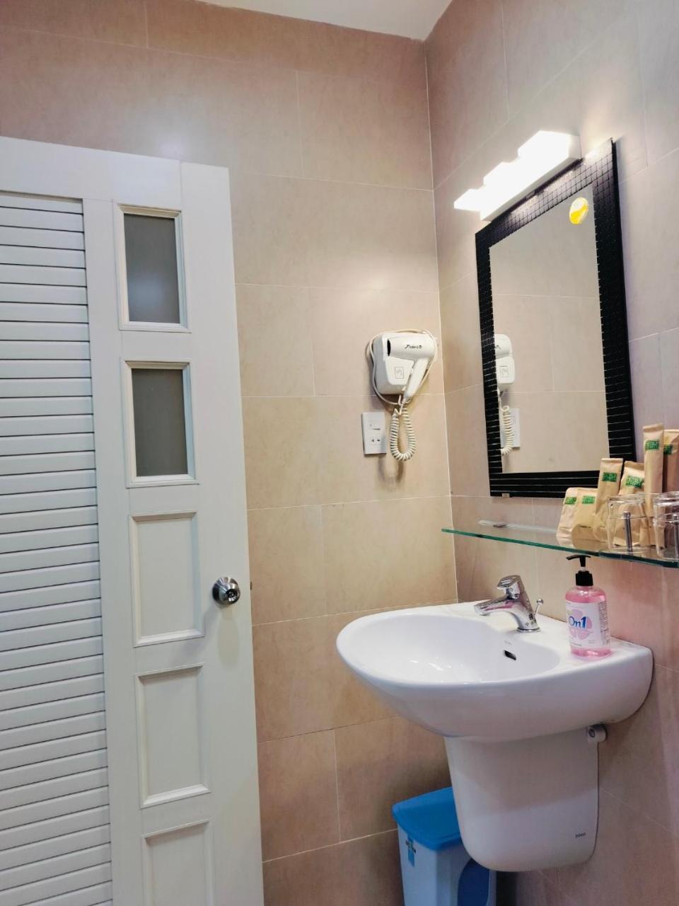 Adventure Hotel Ho Chi Minh-Byen Eksteriør billede